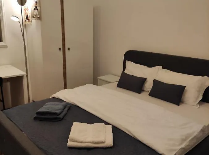 One In Old Town Bukarest